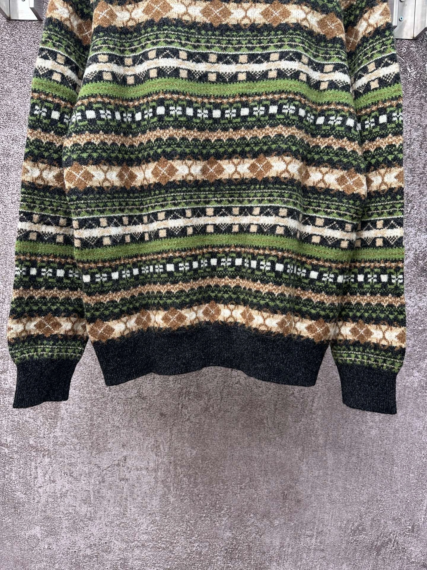 &wg.luxury-- 8o5w5 wool item: E-F431J1705